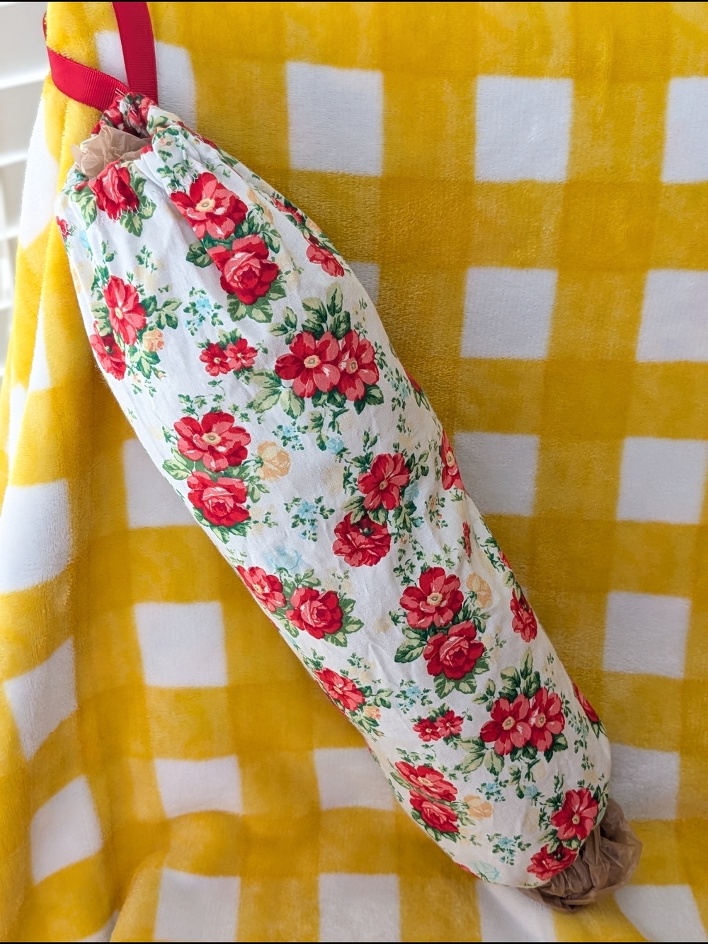 The Pioneer Woman Vintage Floral Motif Plastic Grocery Bag Holder.